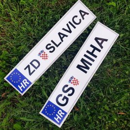 Registracija s natpisom po želji (plastična)