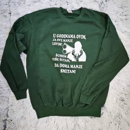 Zeleni pulover s tiskom za poklon.